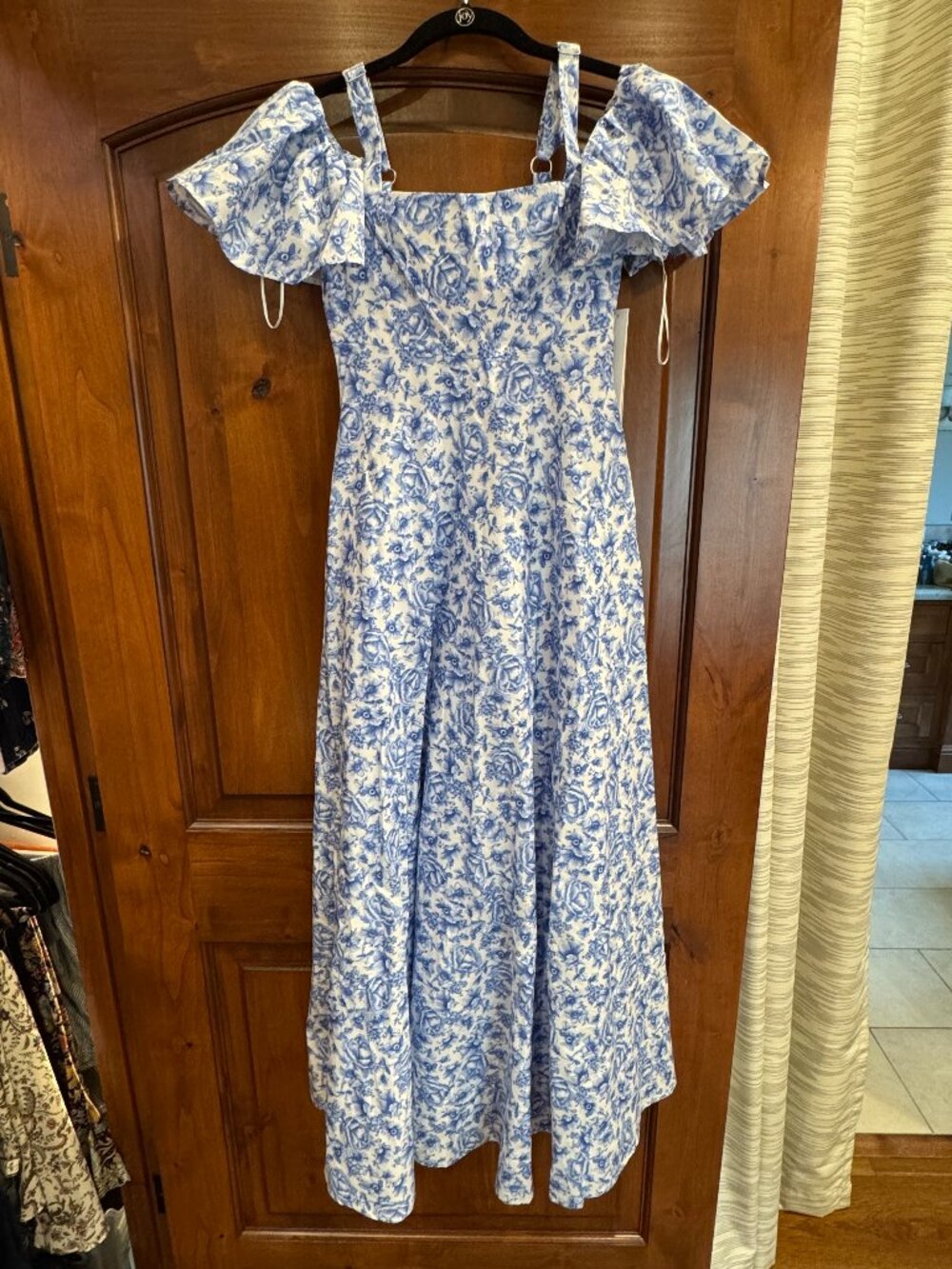 NWT Aqua Off-The-Shoulder Cotton Maxi Dress in Blue Rose, Size XXS